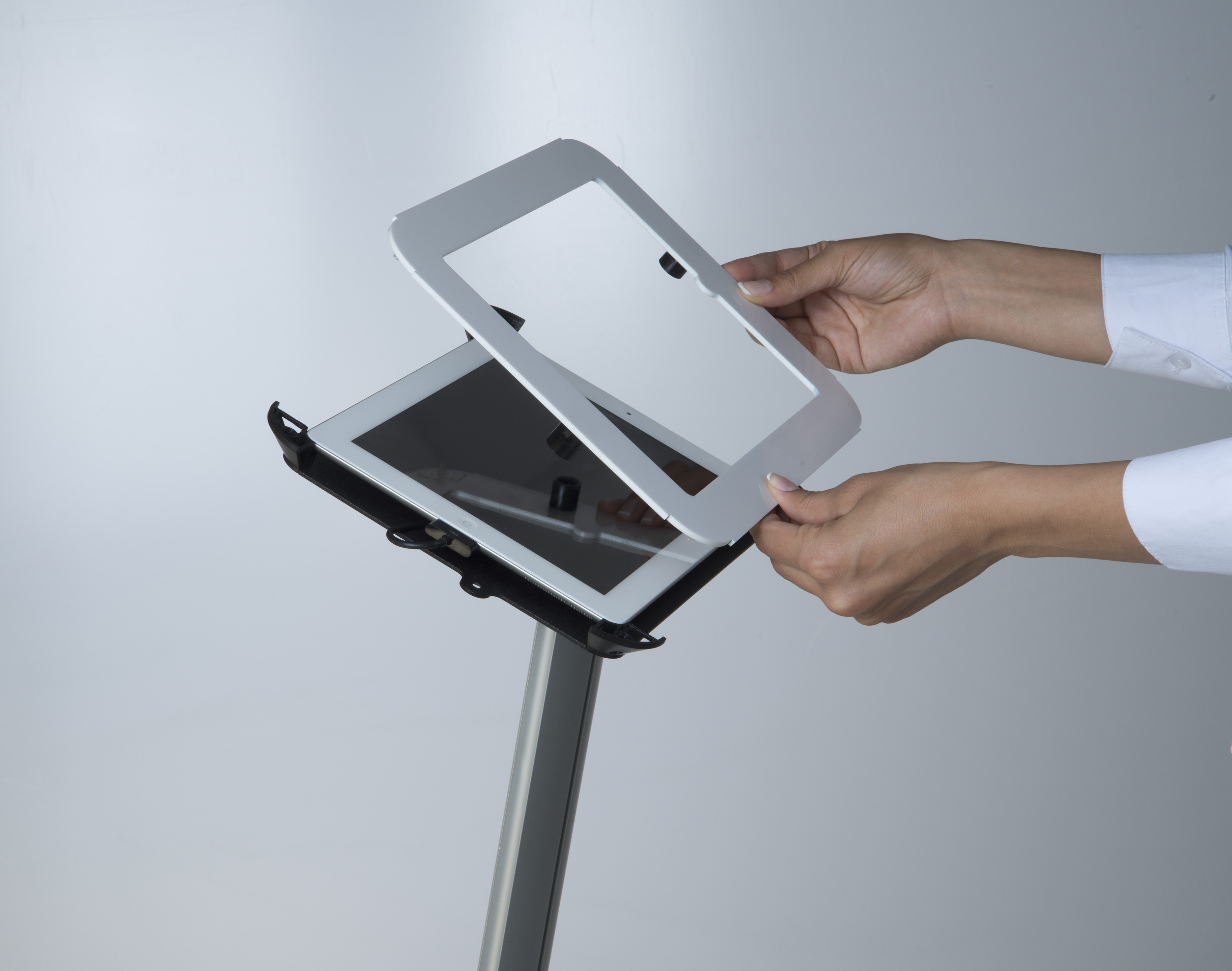 Bodenaufsteller iPad II