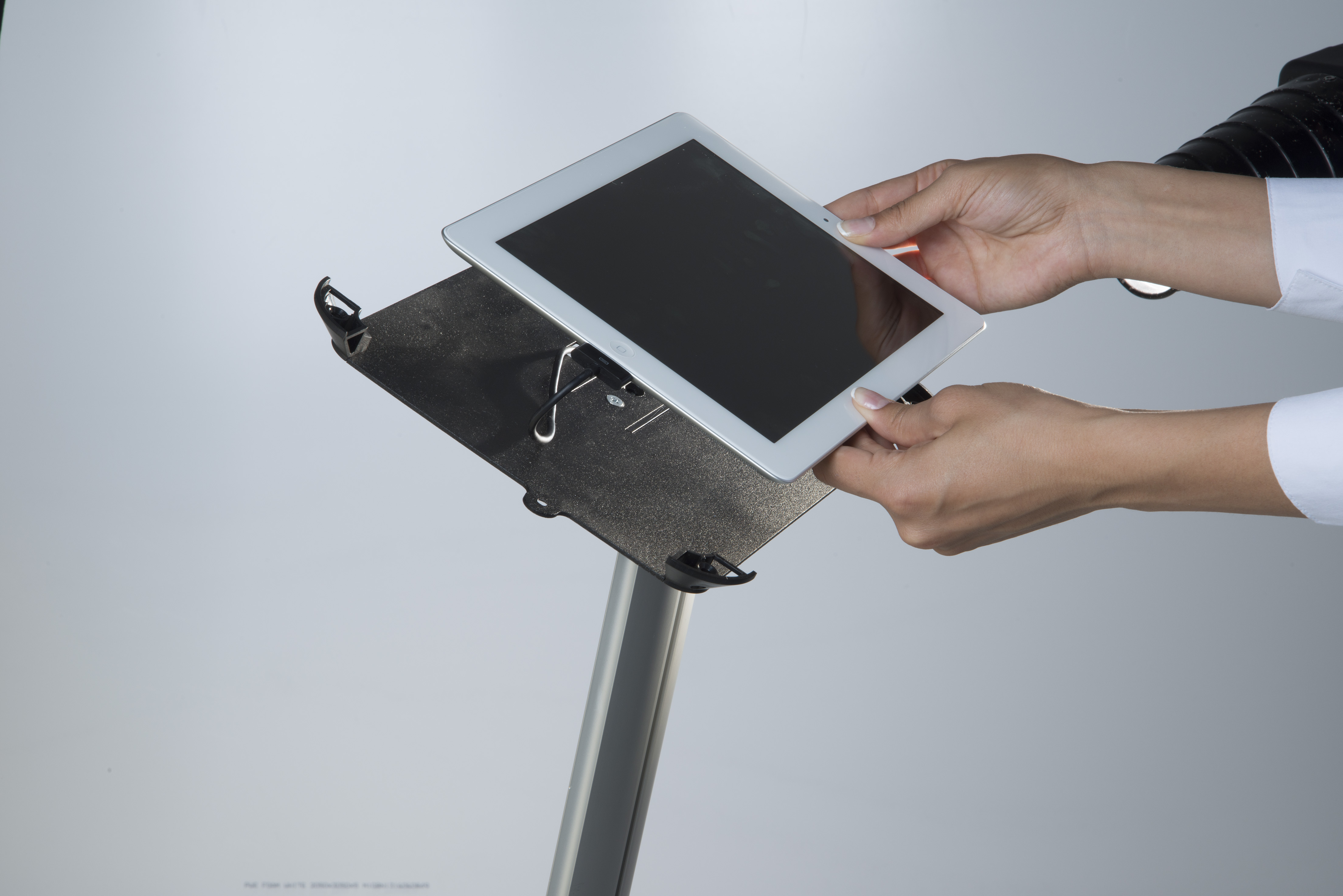 Bodenaufsteller iPad II